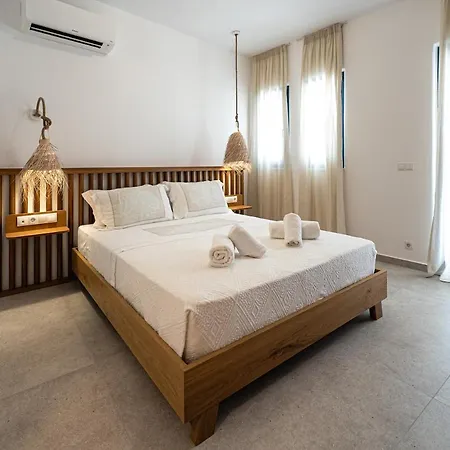 Terraegea Paros